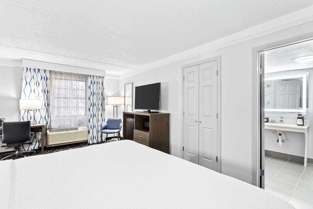 Best Western Schaumburg - O'Hare Nw Room photo